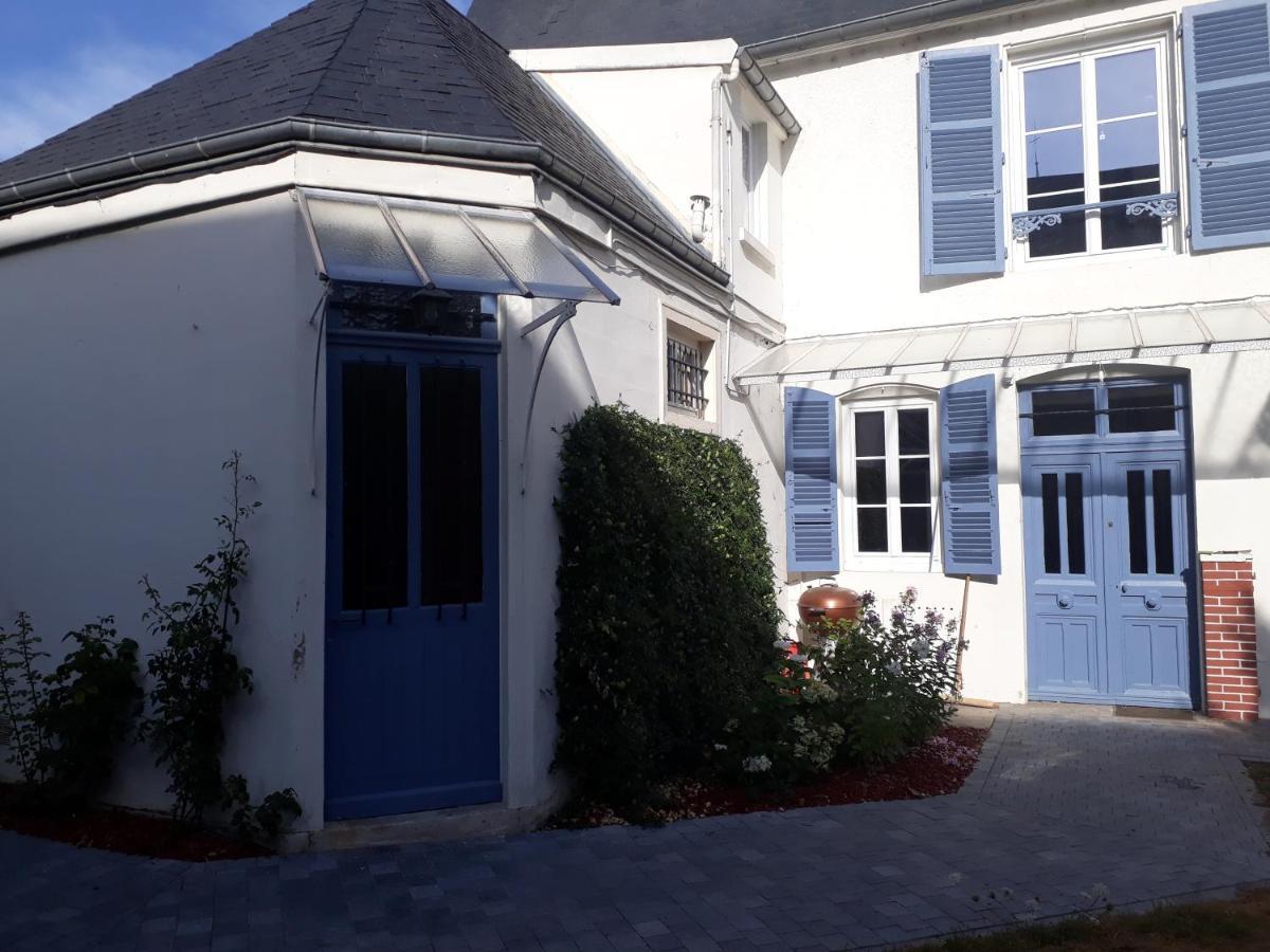 Les Pierres Bleues Hotel Bar-sur-Aube Exterior photo